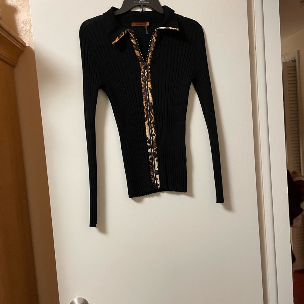 Bellini Black Ribbed Top with Patterned Trim